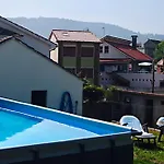 Casa Con Piscina Privada En Razo Costa Da Morte Holiday home