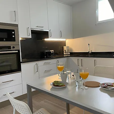 Casa Con Piscina Privada En Razo Costa Da Morte