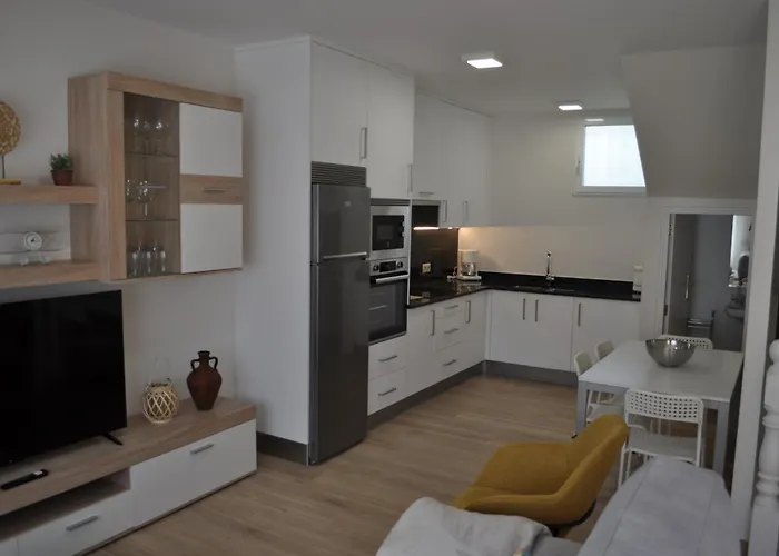 Casa Con Piscina Privada En Razo Costa Da Morte