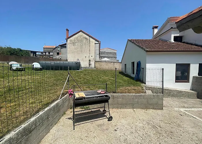 Casa Con Piscina Privada En Razo Costa Da Morte